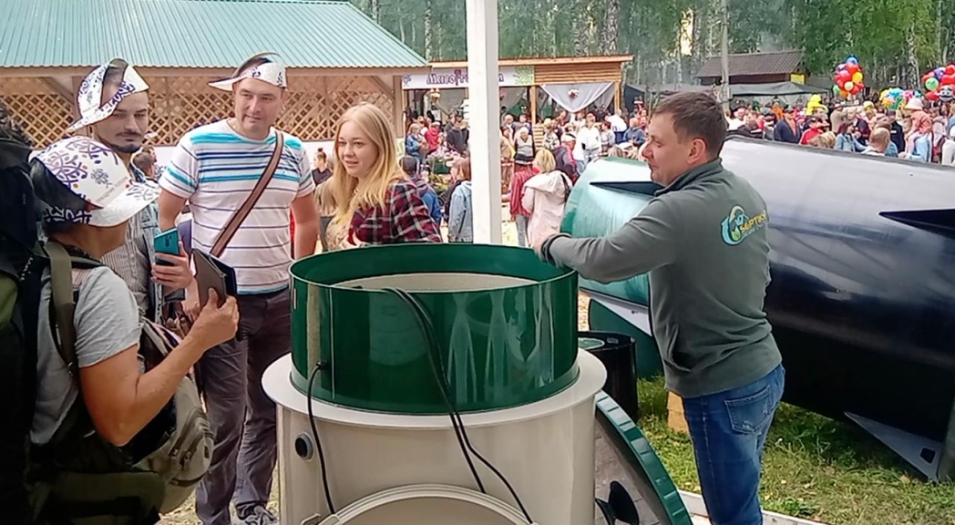 Стенд СептикСиб на Празднике Топора Фото стенда Евролос СептикСиб